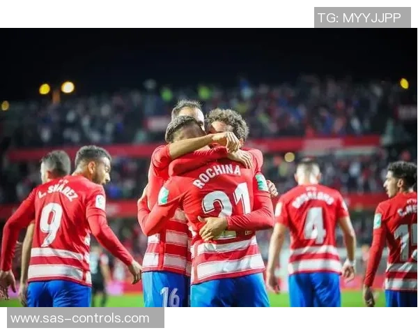 国王杯激战多特蒙德与曼联战平补时进球引发全场狂欢集锦回顾 国王杯激战多特蒙德与曼联战平补时进球引发全场狂欢集锦回顾