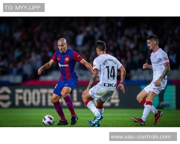 国王杯焦点战巴萨与皇马激战成平局红牌争议引发全场热议