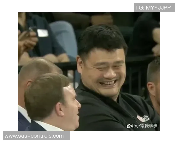 姚明加盟休斯顿引发球迷热议与媒体关注的多重反响