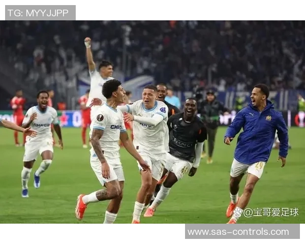 欧联杯精彩对决本菲卡逆转多特蒙德乌龙球成关键时刻分析