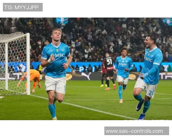 国王杯惊现平局曼联与那不勒斯激战引发全场热议与反思