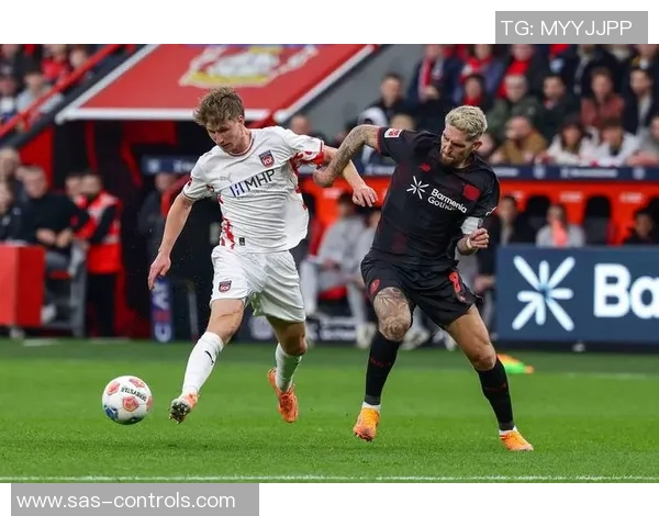 德甲焦点战平局分析皇马与利物浦的乌龙球瞬间引发战术思考