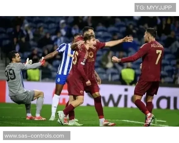 英超激战莱比锡与曼联0比0平局引发争议判罚引爆全场气氛