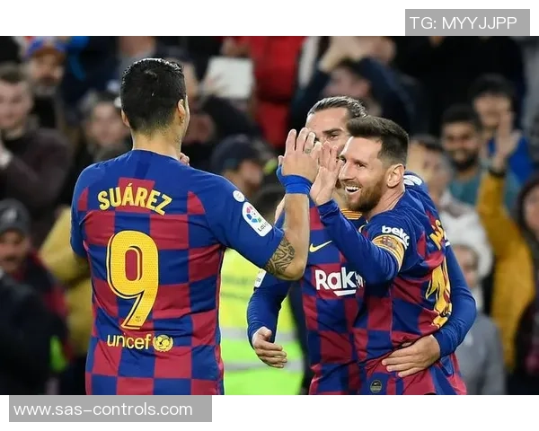 巴萨友谊赛大胜本菲卡乌龙球瞬间点燃全场激情解析